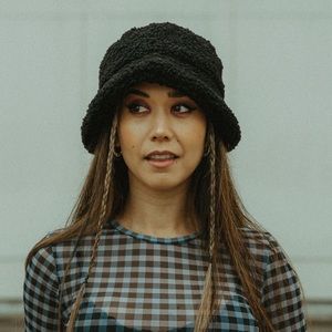 Forever 21 Teddy Bucket Hat - Black